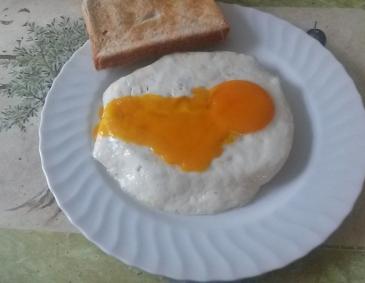 Leberkäse mit Spiegelei Leberkäse mit Spiegelei