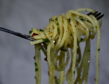 Spaghetti Aglio, Oglio e Peperoncino Spaghetti Aglio, Oglio e Peperoncino