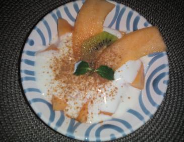Melone mit Joghurt Melone mit Joghurt