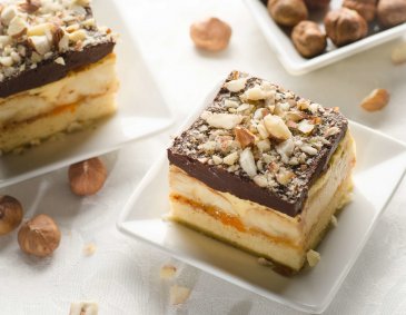 Bananenschnitten mit Schoko-Nuss-Glasur Bananenschnitten mit Schoko-Nuss-Glasur