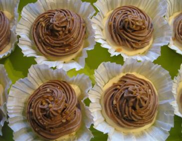 Vanille-Schokocreme-Törtchen Vanille-Schokocreme-Törtchen