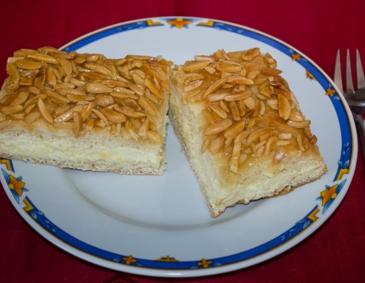 Bienenstich Bienenstich
