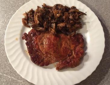 Rindersteaks mit Austernpilzen Rindersteaks mit Austernpilzen