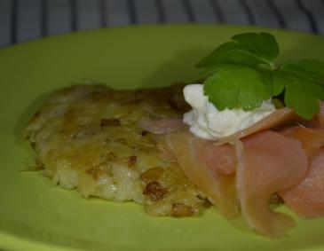 Räucherlachs auf Rösti Räucherlachs auf Rösti