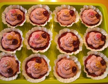 Kirschcreme Törtchen Kirschcreme Törtchen