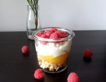 Himbeer-Zitronen-Schichtdessert Himbeer-Zitronen-Schichtdessert