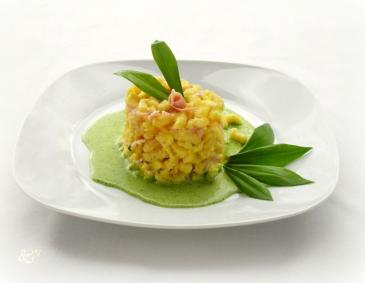 Spätzle mit Schinken an Bärlauch-Gorgonzolasauce Spätzle mit Schinken an Bärlauch-Gorgonzolasauce