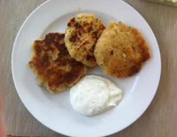 Hirselaibchen mit Sauerrahmdip Hirselaibchen mit Sauerrahmdip