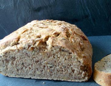 Sonnenblumenkernbrot mit Roggensauerteig Sonnenblumenkernbrot mit Roggensauerteig