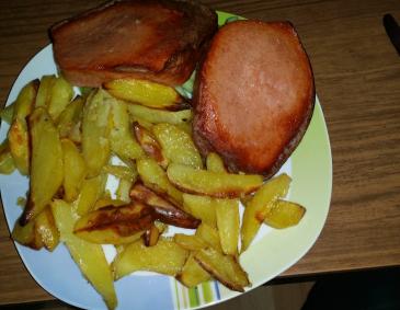 Gebackener Leberkäse mit Braterdäpfeln Gebackener Leberkäse mit Braterdäpfeln