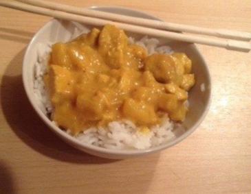 Curryhuhn mit Ananas Curryhuhn mit Ananas
