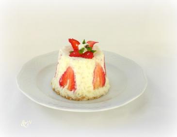 Milchreis-Törtchen mit Erdbeeren Milchreis-Törtchen mit Erdbeeren