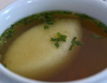 Griessnockerlsuppe Griessnockerlsuppe