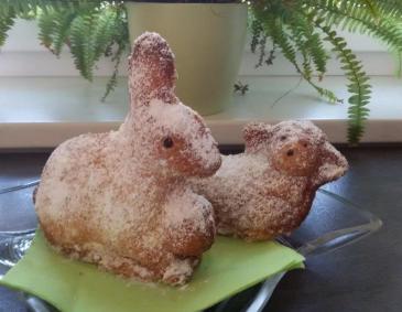 Osterlamm und Osterhase Osterlamm und Osterhase
