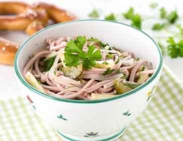 Wurstsalat mit Käse Wurstsalat mit Käse