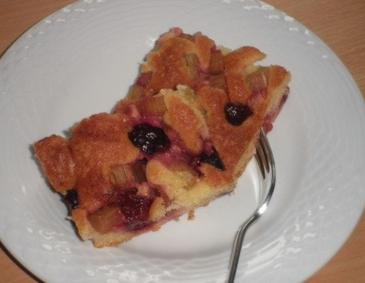 Rhabarber-Kirsch-Kuchen Rhabarber-Kirsch-Kuchen