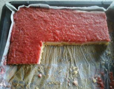 Erdbeer-Topfen-Schnitte Erdbeer-Topfen-Schnitte