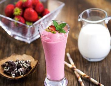 Frozen Erdbeer-Joghurt Frozen Erdbeer-Joghurt