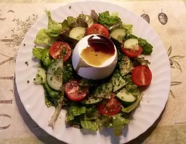 Salat mit Schaffrischkäse Salat mit Schaffrischkäse