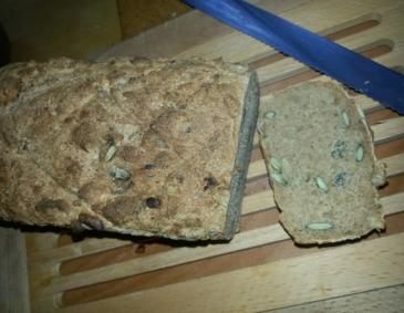 Einfaches Dinkel-Vollkornbrot Einfaches Dinkel-Vollkornbrot