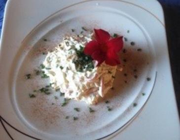 Kohlrabisalat mit Extrawurst Kohlrabisalat mit Extrawurst