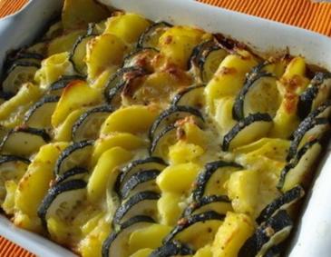 Zucchini-Erdäpfel Auflauf Zucchini-Erdäpfel Auflauf