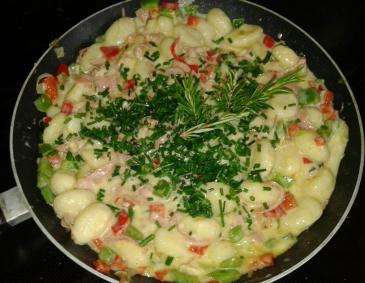 Gnocchi mit Schinken Gnocchi mit Schinken