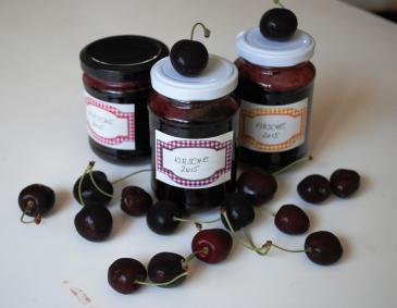 Kirschenmarmelade mit Schuß Kirschenmarmelade mit Schuß