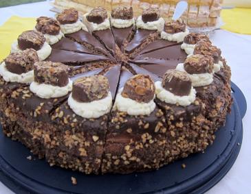 Schokolade-Nuss-Torte Schokolade-Nuss-Torte