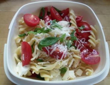 Caprese-Pasta Caprese-Pasta