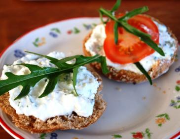 Rucola-Topfen-Aufstrich Rucola-Topfen-Aufstrich