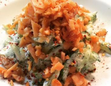 Räucherlachs auf Dill-Gurke Räucherlachs auf Dill-Gurke