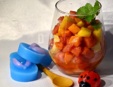 Obstsalat mit Pfiff Obstsalat mit Pfiff