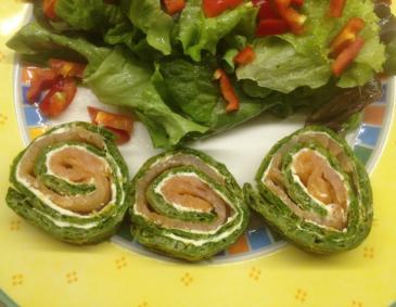 Spinat-Lachs-Rolle ohne Mehl Spinat-Lachs-Rolle ohne Mehl