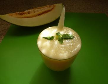 Melonen-Bananen-Orangen-Drink Melonen-Bananen-Orangen-Drink