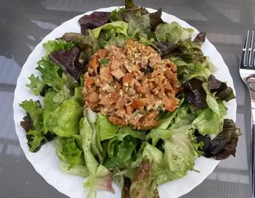 Gemischter Blattsalat mit Eierschwammerl Gemischter Blattsalat mit Eierschwammerl