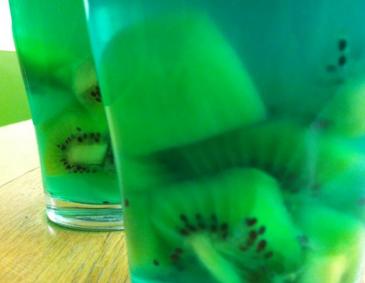 Kiwi Bowle Kiwi Bowle