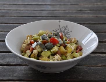 Kürbiskern-Feta-Gartensalat Kürbiskern-Feta-Gartensalat