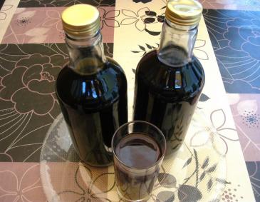Hollerbeeren-Sirup Hollerbeeren-Sirup