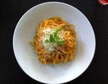Kürbis-Tomaten-Spaghetti Kürbis-Tomaten-Spaghetti