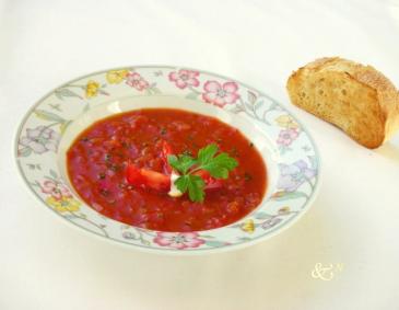 Knoblauch-Tomaten-Suppe Knoblauch-Tomaten-Suppe