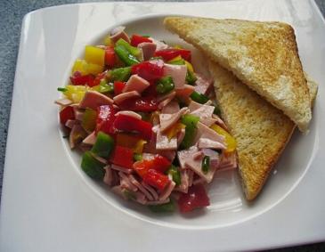 Paprika-Wurtsalat Paprika-Wurtsalat