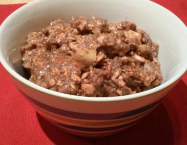 Müsli mit Zwetschkenpüree, Apfel, Birne und Pfirsich Müsli mit Zwetschkenpüree, Apfel, Birne und Pfirsich