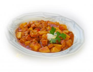 Cremiges Kartoffelgulasch mit Leberkäse Cremiges Kartoffelgulasch mit Leberkäse