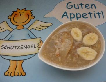 Babyrezept: Schneller Hafer-Obstbrei Babyrezept: Schneller Hafer-Obstbrei