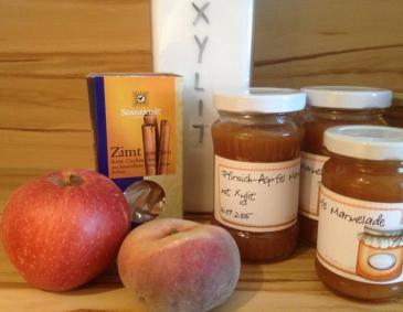 Pfirsich-Apfel-Marmelade mit Xylit Pfirsich-Apfel-Marmelade mit Xylit