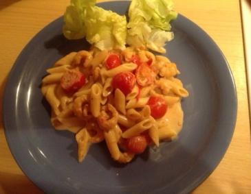 Pasta mit Shrimps und Cocktailtomaten Pasta mit Shrimps und Cocktailtomaten