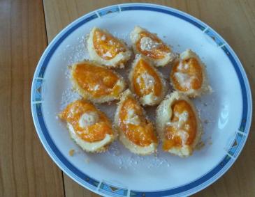 Topfen-Marillenknödel Topfen-Marillenknödel