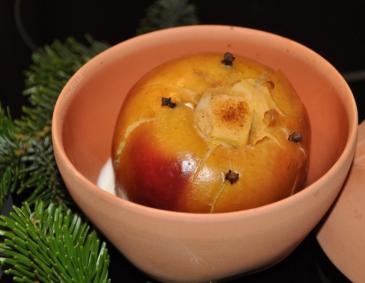 Bratapfel aus dem Apfelbräter Bratapfel aus dem Apfelbräter