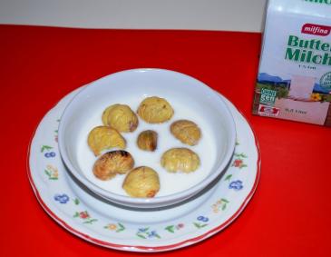 Edelkastanien mit Buttermilch Edelkastanien mit Buttermilch